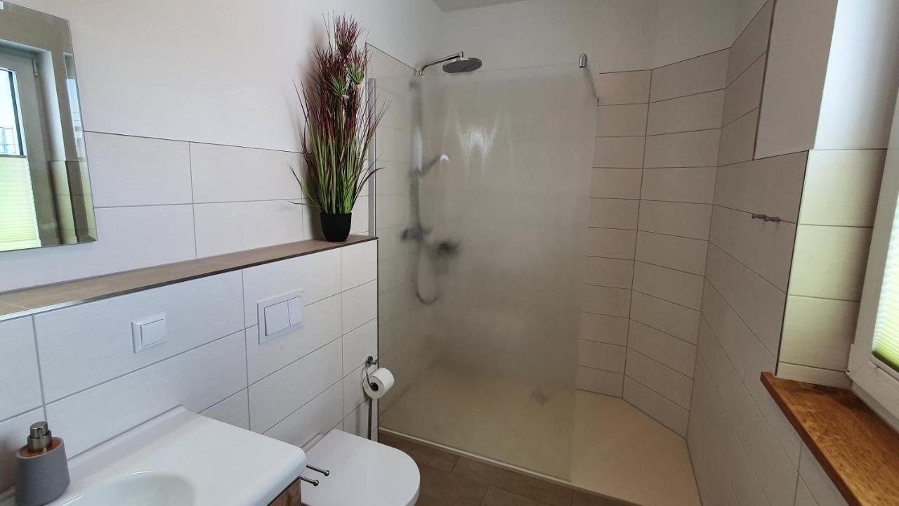 Ferienwohnungen "Godewind", Appartements Mit Balkon Oder Terrasse Зиновиц Екстериор снимка